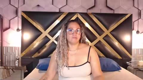 Snapshot of samira_lennox chatting on 07.01.26 SAMIRA online show from 07.01.26