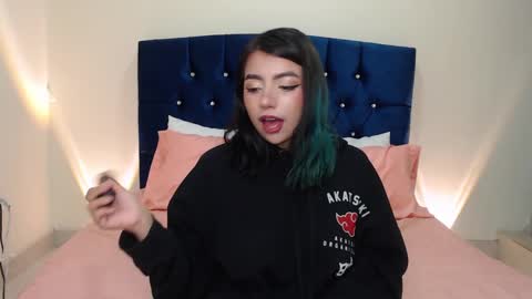 Snapshot of sammy_bunny1 chatting on 09.10.25 Samantha online show from 09.10.25