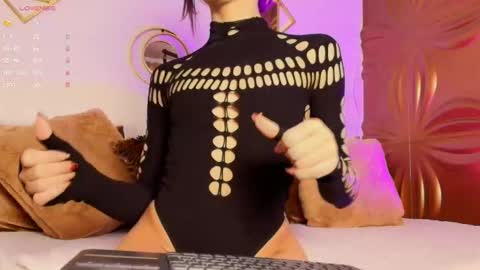 Snapshot of sammyblaer chatting on 12.14.25 Samantha online show from 12.14.25