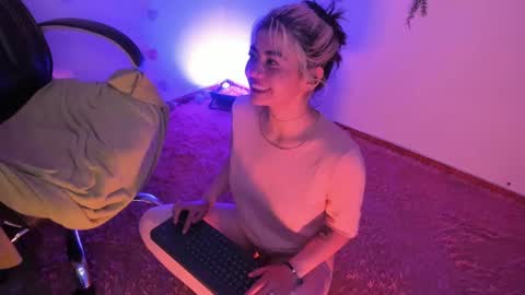   online show from 02.10.25