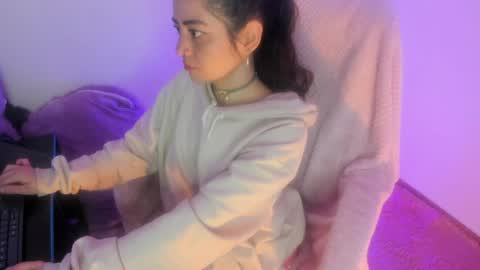   online show from 04.06.26