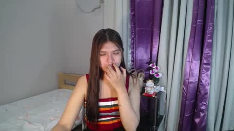 Snapshot of sampaguita_pinayxx chatting on 02.06.25 SOFIA online show from 02.06.25