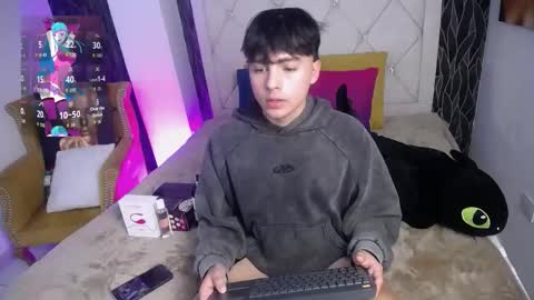 Snapshot of samu_foxxx chatting on 11.07.25 SAMU online show from 11.07.25