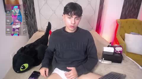 Snapshot of samu_foxxx chatting on 11.08.25 SAMU online show from 11.08.25