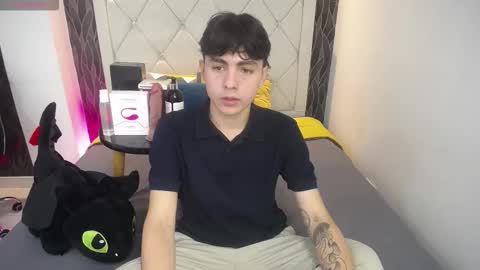 Snapshot of samu_foxxx chatting on 11.15.25 SAMU online show from 11.15.25