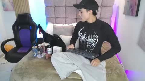 Snapshot of samu_foxxx chatting on 05.15.26 SAMU online show from 05.15.26