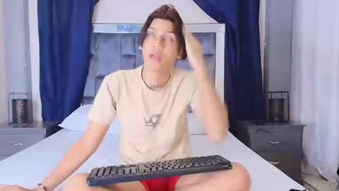 Samuel Sincee online show from 01.21.25