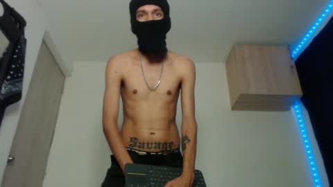   online show from 03.08.25