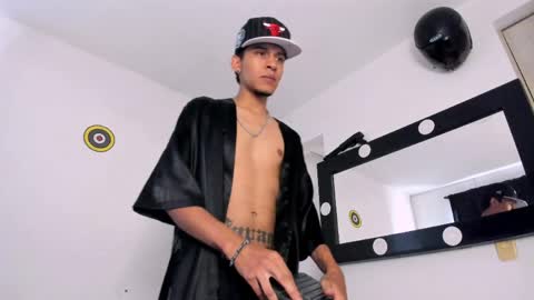   online show from 04.04.26