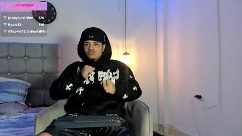 samxx_muscle online show from 10.13.25