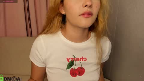 Snapshot of samy_bae chatting on 03.05.25 Samantha online show from 03.05.25