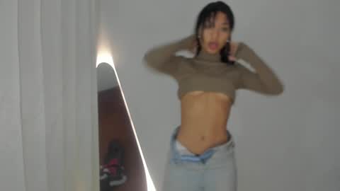 Hello I am absent due to a family calamity I will return soon-hola estoy ausente por un problema familiar volvere pronto. online show from 01.17.25