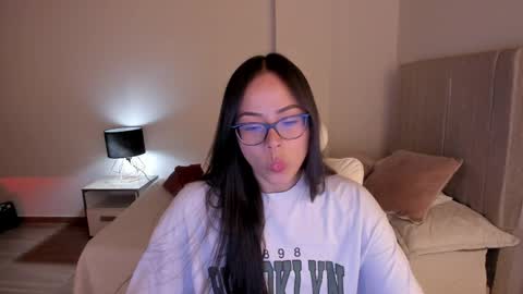 Snapshot of samy_one chatting on 05.02.26 Samy online show from 05.02.26
