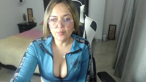 Snapshot of samy_vsn chatting on 02.02.25 samy_vsn online show from 02.02.25