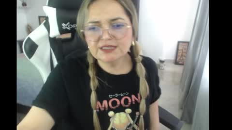 Snapshot of samy_vsn chatting on 02.22.25 samy_vsn online show from 02.22.25