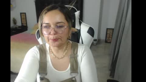 Snapshot of samy_vsn chatting on 02.27.25 samy_vsn online show from 02.27.25