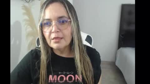 Snapshot of samy_vsn chatting on 09.21.25 samy_vsn online show from 09.21.25