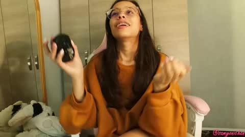 Special show on 17 december and 23 UwU online show from 02.14.25