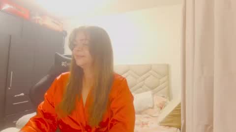 Snapshot of sanddi_milff chatting on 07.12.26 Sanddi online show from 07.12.26