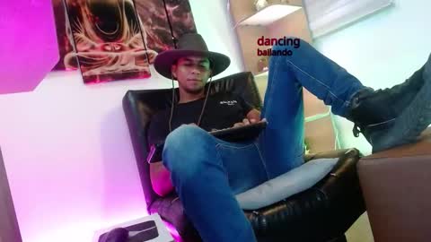 Snapshot of sander_ath chatting on 11.05.25 Sander online show from 11.05.25