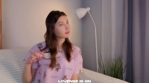 Isabel but you can call me Bella online show from 12.05.25