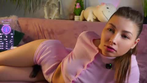 Emma  online show from 04.09.26