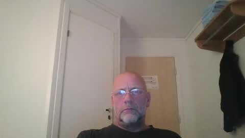 sandnesrune523 online show from 12.16.25