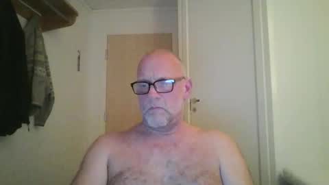 sandnesrune523 online show from 02.11.26