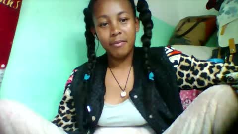 sandra1253099 online show from 09.28.25