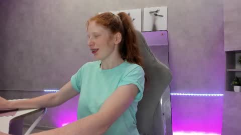 Snapshot of sandra__wilson chatting on 07.15.26 Sandra online show from 07.15.26