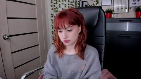 Snapshot of sandra_crazy chatting on 03.26.26 ElizaNik online show from 03.26.26