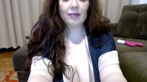 Snapshot of sandraxo93 chatting on 02.07.25 Sandra online show from 02.07.25