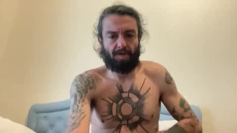 Sandro Andersom online show from 10.12.25