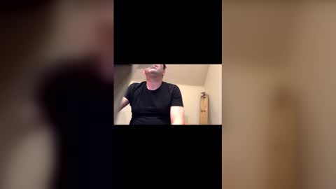 Snapshot of sandrolickyou chatting on 02.24.26 sandrolickyou online show from 02.24.26