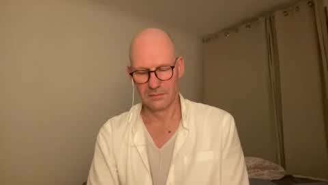 santaclausonice online show from 10.25.25