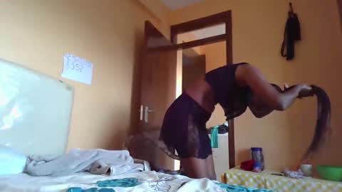 santalicious online show from 04.14.26