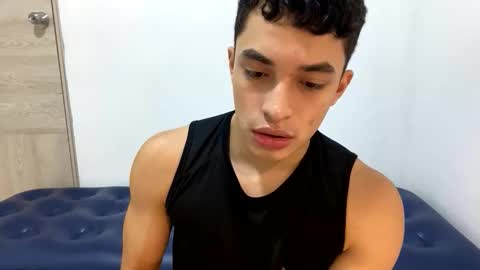 Snapshot of santi36rt chatting on 05.18.26 santi36rt online show from 05.18.26