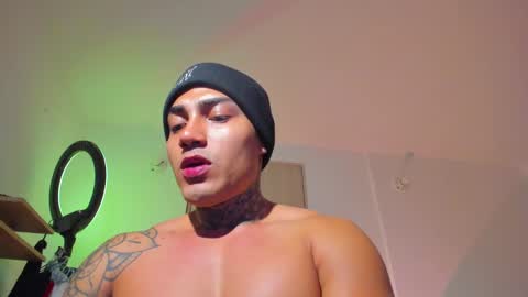 Snapshot of santi__ferrer chatting on 03.16.26 Santi Ferrer online show from 03.16.26