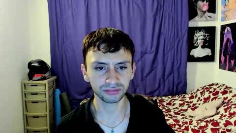 Snapshot of santi_mateo chatting on 02.09.26 Santi online show from 02.09.26