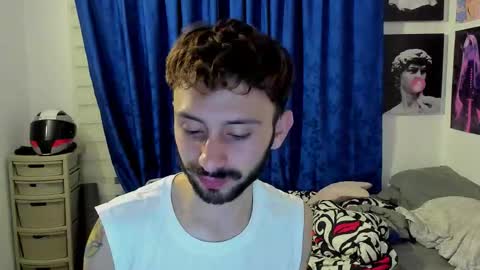 Snapshot of santi_mateo chatting on 03.24.26 Santi online show from 03.24.26