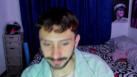 Snapshot of santi_mateo chatting on 03.27.26 Santi online show from 03.27.26