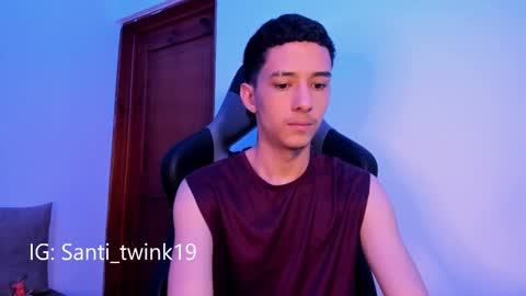 santi_twink19 online show from 02.11.25