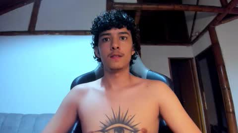 santi_twink19 online show from 02.23.26