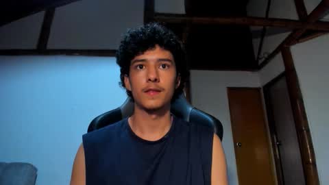 santi_twink19 online show from 02.28.26