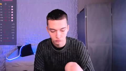 Snapshot of santiago__perez chatting on 11.27.25 santiago__perez online show from 11.27.25