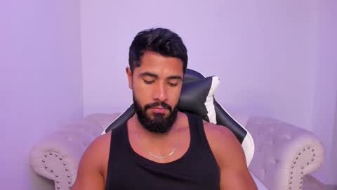 santiago_huntt online show from 12.23.25