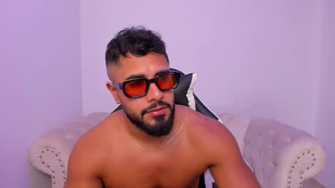 santiago_huntt online show from 03.18.26