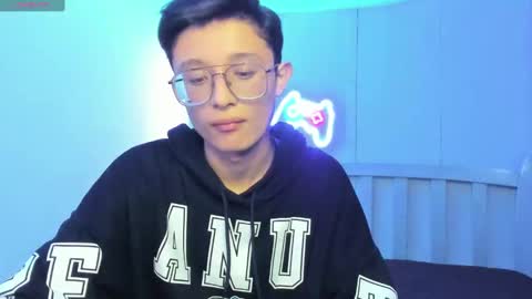 Snapshot of santiago_russo18 chatting on 10.02.25 santiago_russo18 online show from 10.02.25