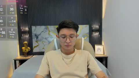 Snapshot of santiago_russo18 chatting on 10.03.25 santiago_russo18 online show from 10.03.25