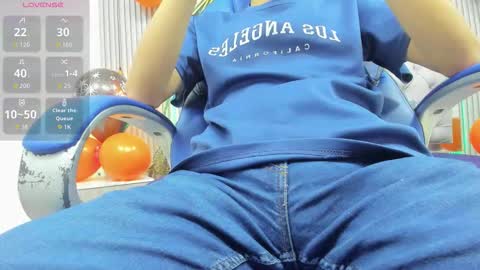 Snapshot of santiago_russo18 chatting on 11.03.25 santiago_russo18 online show from 11.03.25